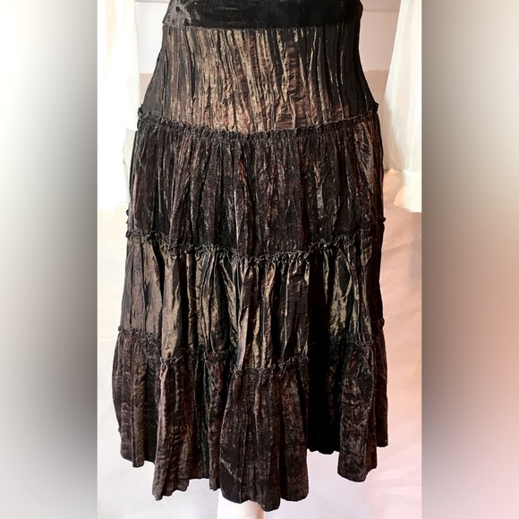 Vertigo Paris Dresses & Skirts - Vertigo brown velvet/taffeta,tiered midi peasant skirt. EUC. Versatile-size 6